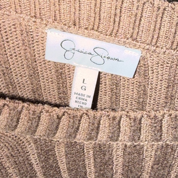 Jessica Simpson Sweater - Picture 2 of 2